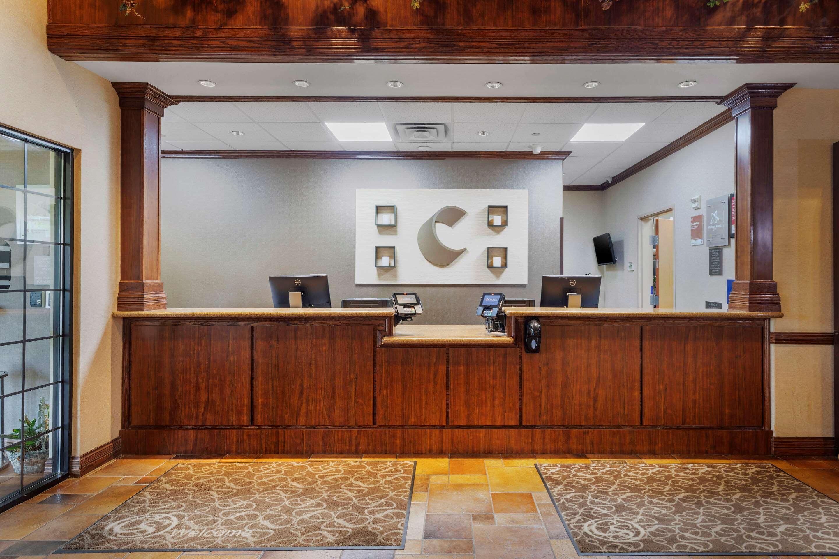 Comfort Suites Marshall Eksteriør billede