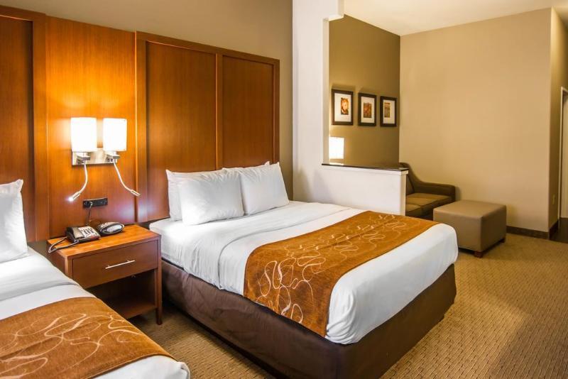 Comfort Suites Marshall Eksteriør billede